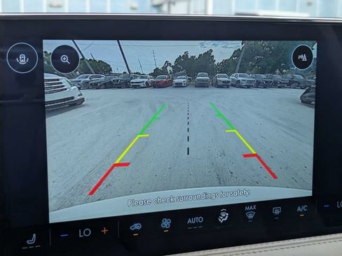 Used 2025 Lincoln Corsair FWD image 18