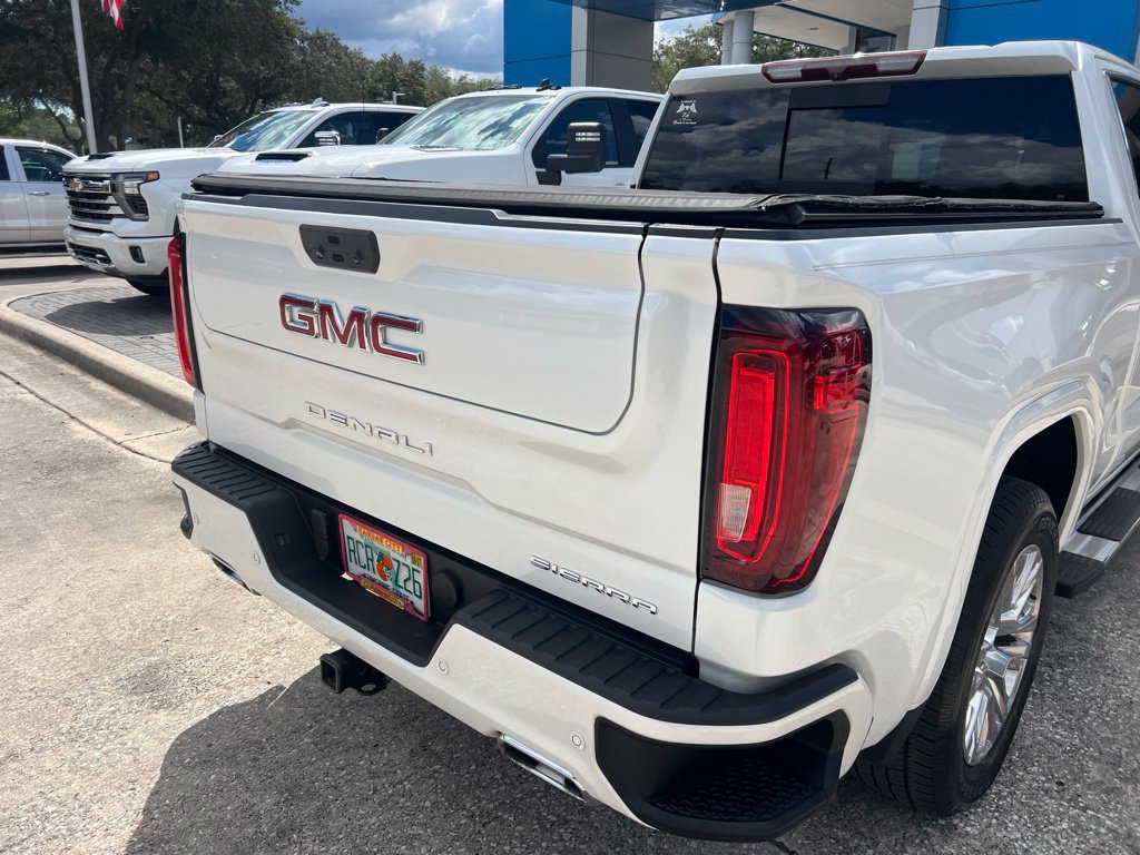 Used 2022 GMC Sierra 1500 Denali RWD image 5