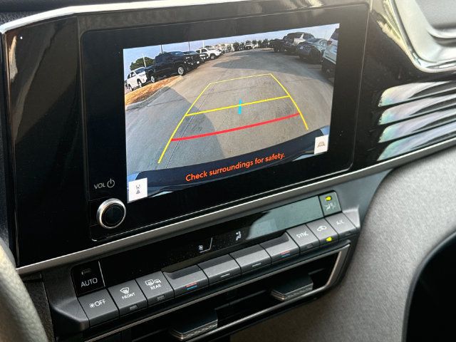 Used 2025 Toyota Camry LE w/ Convenience Package FWD image 24
