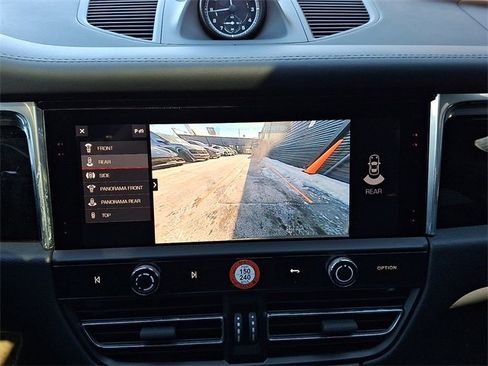 New 2025 Porsche Macan image 18