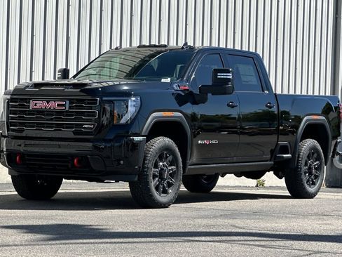 New 2026 GMC Sierra 2500 AT4 w/ AT4 Premium Plus Package AWD/4WD image 8