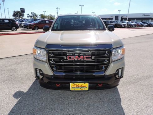 Certified 2022 GMC Canyon AT4 w/ Trailering Package image 2