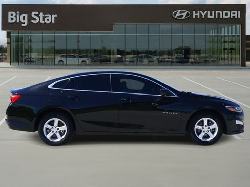 Used 2024 Chevrolet Malibu LT FWD image 5