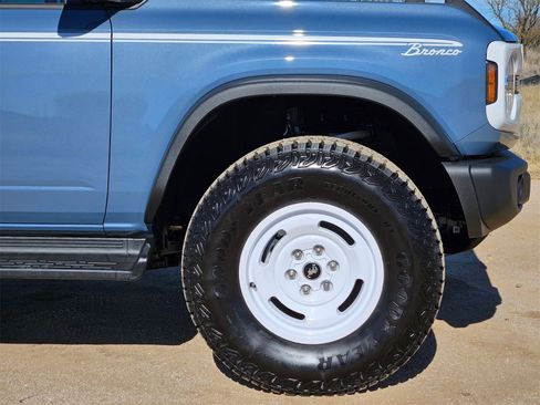 Used 2025 Ford Bronco Heritage Edition image 28