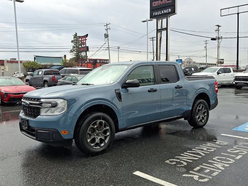 Used 2023 Ford Maverick XLT image 3