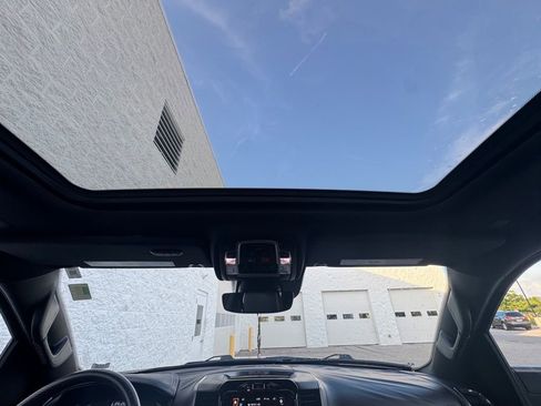 Used 2020 RAM 1500 Limited AWD/4WD image 11