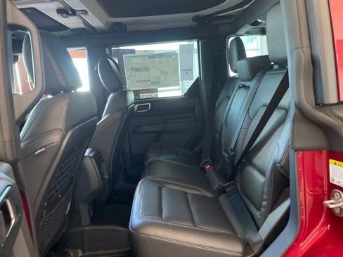 New 2026 Ford Bronco Badlands w/ Sasquatch Package AWD/4WD image 18