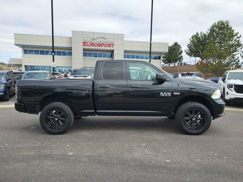 Used 2016 RAM 1500 Express AWD/4WD image 3