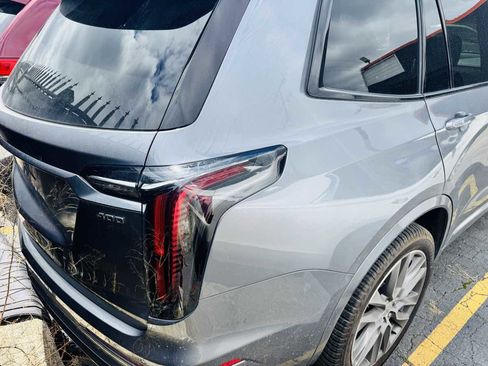 Used 2021 Cadillac XT6 Sport AWD/4WD image 9