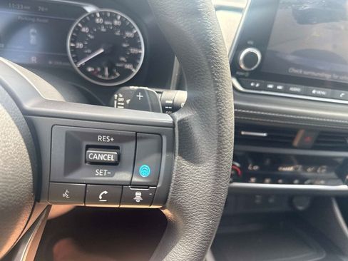 Certified 2024 Nissan Rogue SV AWD/4WD image 28