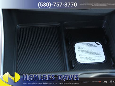 New 2026 Kia Carnival EX image 24