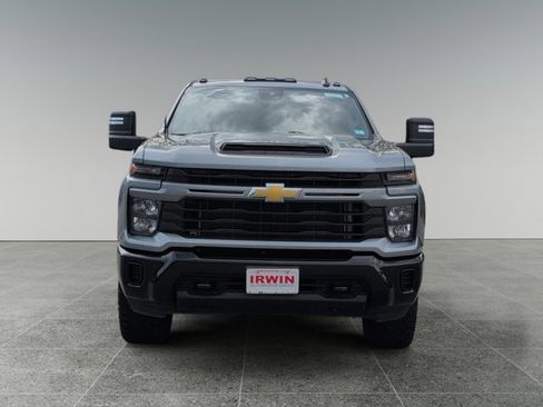 Used 2024 Chevrolet Silverado 2500 Custom w/ Custom Value Package AWD/4WD image 8