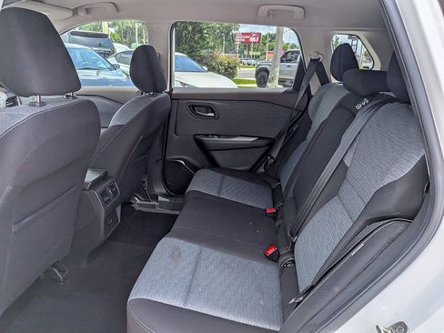 Used 2021 Nissan Rogue SV FWD image 60