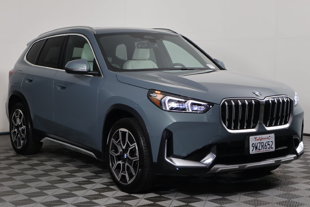 Certified 2026 BMW X1 xDrive28i w/ Convenience Package AWD/4WD image 3