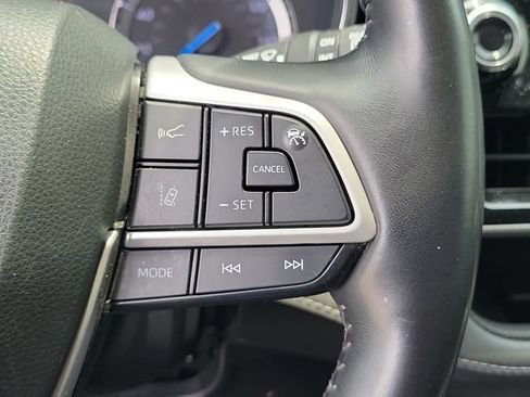 Used 2022 Toyota Highlander Platinum AWD/4WD image 29