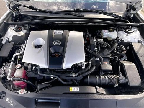 Used 2019 Lexus ES 300h w/ Accessory Package 2 image 10