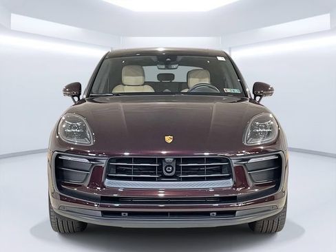Certified 2026 Porsche Macan AWD/4WD image 2