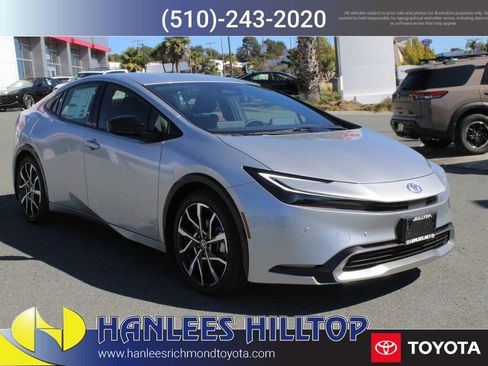 New 2026 Toyota Prius Plug-In Hybrid image 5