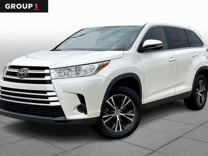 Used 2019 Toyota Highlander LE