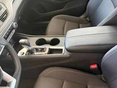 Used 2026 Nissan Altima 2.5 SV FWD image 36