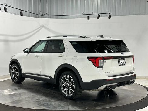 Used 2025 Ford Explorer Platinum w/ Ultimate Package AWD/4WD image 14