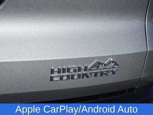 New 2026 Chevrolet Traverse High Country image 18