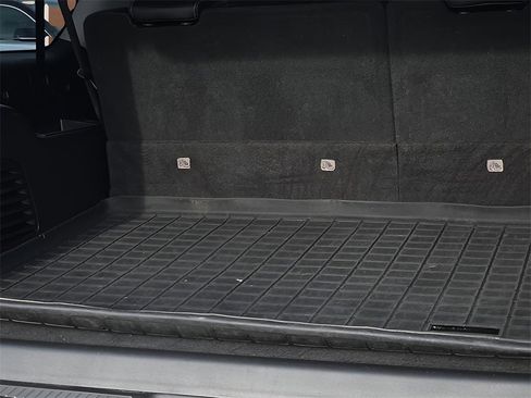 Used 2016 GMC Yukon XL Denali w/ Open Road Package image 8