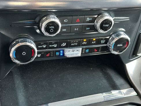 Certified 2025 Ford F150 Lariat w/ Equipment Group 502A High AWD/4WD image 19