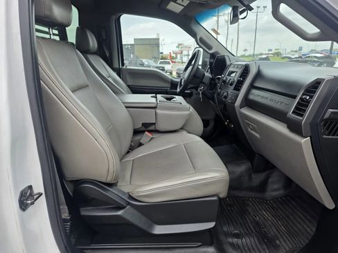 Used 2019 Ford F250 XL w/ Power Equipment Group image 13