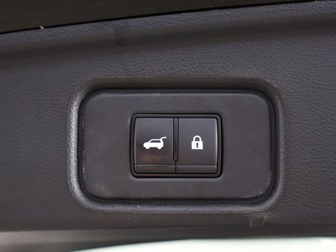 Used 2023 Nissan Pathfinder SL w/ SL Premium Package AWD/4WD image 62