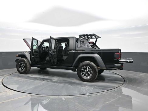 Used 2024 Jeep Gladiator Rubicon w/ Convenience Group image 41