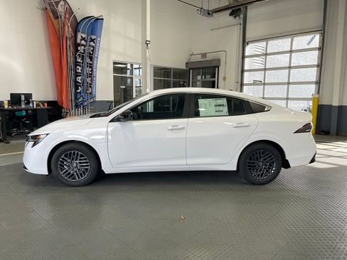 New 2026 Nissan Sentra SV w/ SV Convenience Package image 5