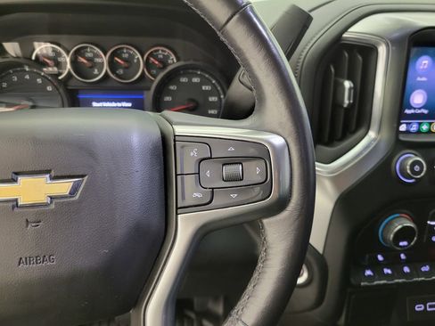 Used 2020 Chevrolet Silverado 1500 LT w/ Convenience Package image 6