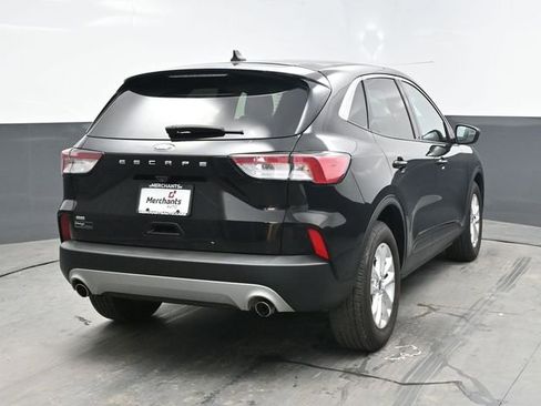 Used 2022 Ford Escape SE FWD image 6