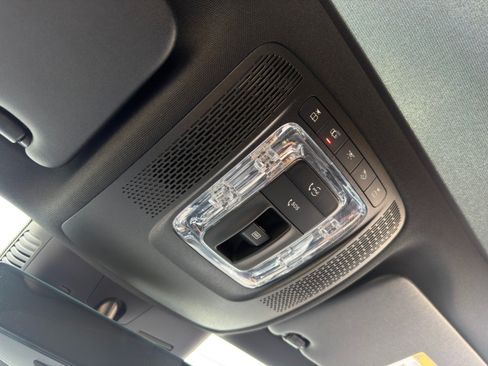 Used 2025 Mercedes-Benz GLA 35 AMG 4MATIC w/ Exclusive Trim Package image 38