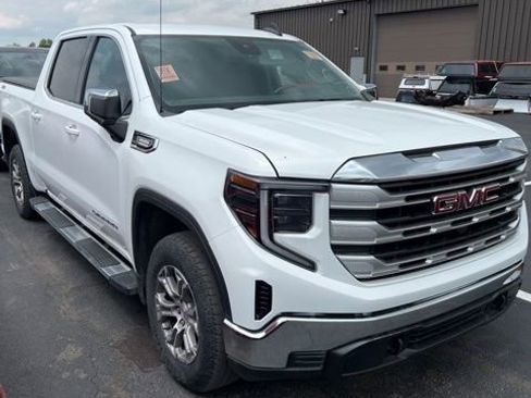 Used 2023 GMC Sierra 1500 SLE AWD/4WD image 1