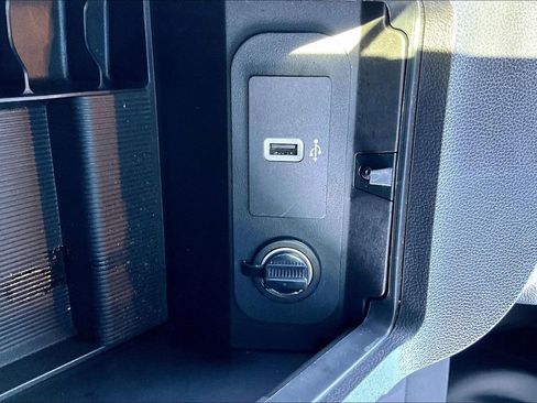 Used 2021 Ford Mustang Coupe image 16