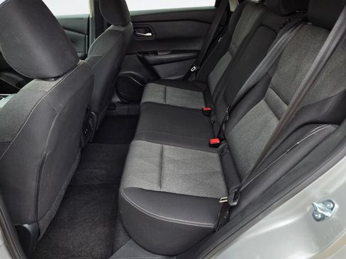 Used 2025 Nissan Rogue SV FWD image 36