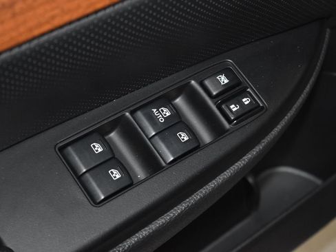 Used 2014 Subaru Outback 2.5i Limited w/ Moonroof Package image 5