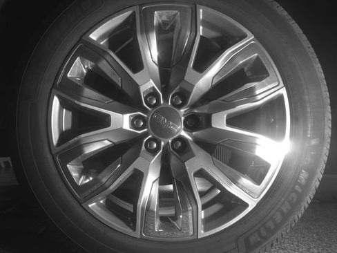 Used 2024 GMC Sierra 1500 Denali AWD/4WD image 26