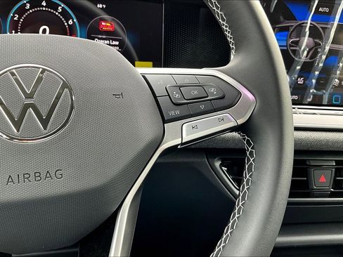 New 2026 Volkswagen Tiguan S image 10