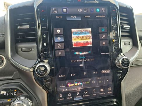 Used 2025 RAM 1500 Laramie image 10