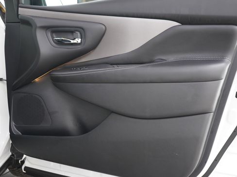 Used 2023 Nissan Murano SL w/ SL Moonroof Package AWD/4WD image 9
