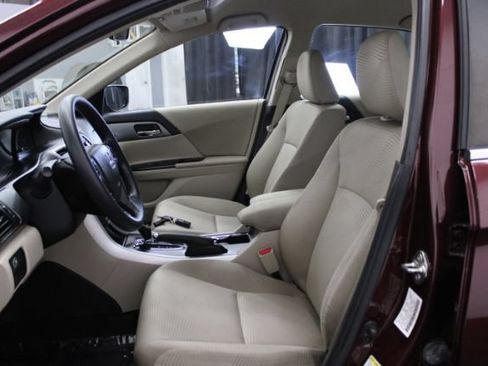 Used 2015 Honda Accord LX image 11
