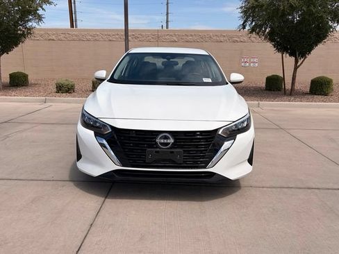 Used 2024 Nissan Sentra S FWD image 3
