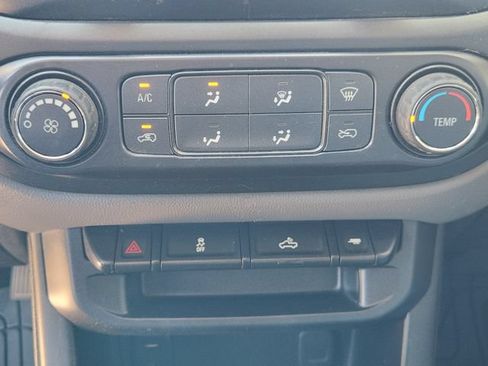 Used 2017 Chevrolet Colorado W/T RWD image 19