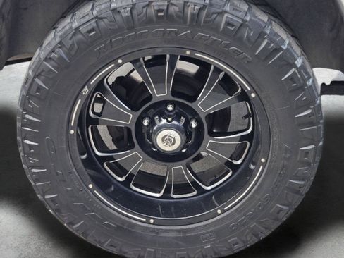 Used 2016 RAM 1500 Laramie w/ Convenience Group AWD/4WD image 18
