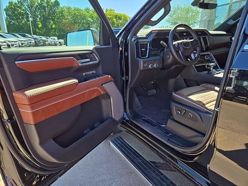 Used 2026 GMC Sierra 1500 Denali Ultimate AWD/4WD image 40