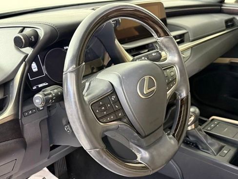 Used 2019 Lexus ES 350 w/ Premium Package FWD image 18