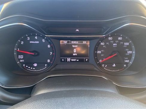 Used 2022 Chevrolet TrailBlazer LT w/ Convenience Package image 12